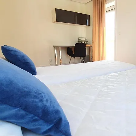 Lovelystay - Modern 3bedroom Duplex W/pool