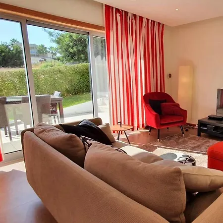 펜션 Lovelystay - Modern 3bedroom Duplex W/pool 앨칸타릴하