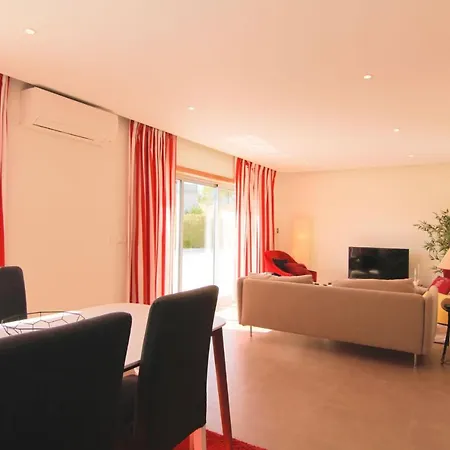 펜션 Lovelystay - Modern 3bedroom Duplex W/pool 앨칸타릴하